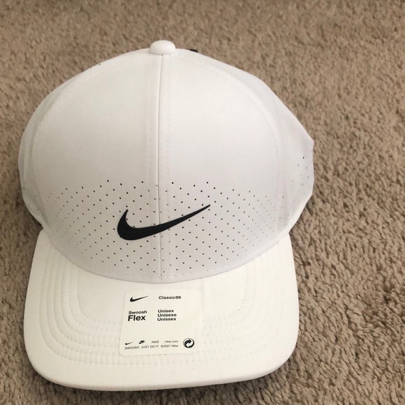 NWT unisex white Nike Hat - Picture 1 of 4